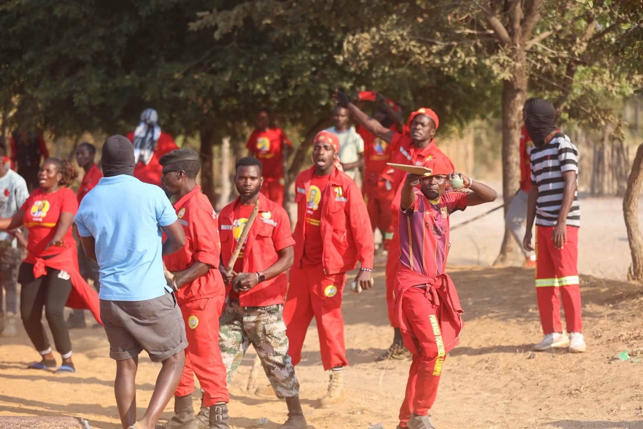 UPND, NRPUP Supporters Clash with Stones as Mundubile’s Convoy Blocked in Luampa